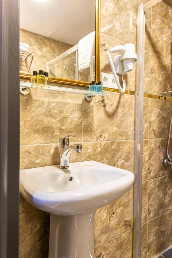 Ria Suites Boutique Hotel อิสตันบูล ภายนอก รูปภาพ